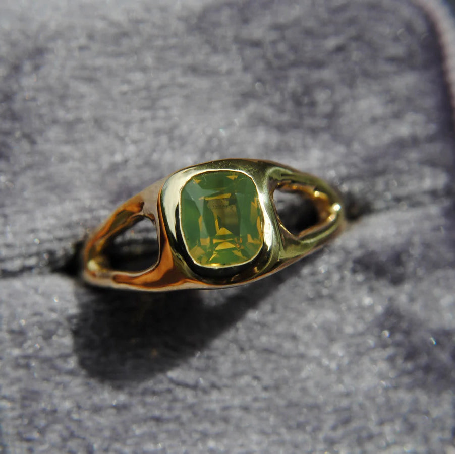 Split Shank Opalescent Sapphire Ring