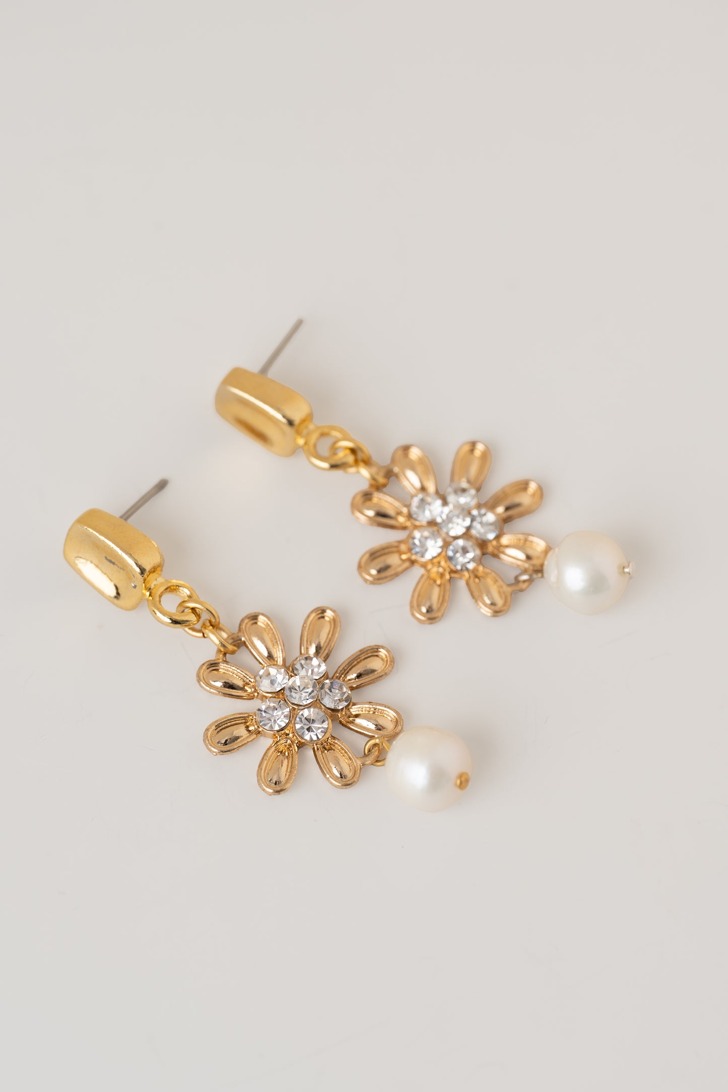 Flower Pearl Earrings
