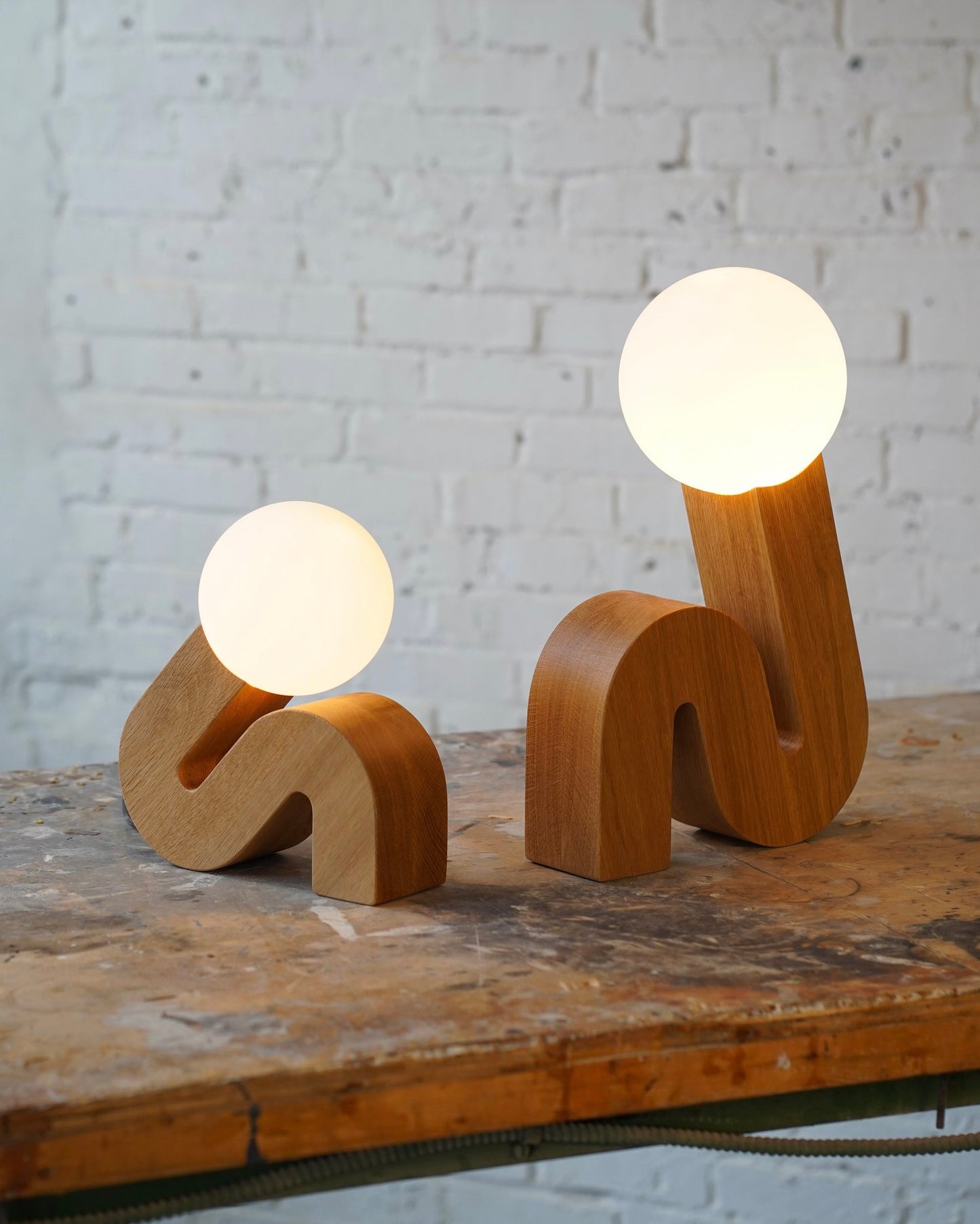 Large Curl Lamp