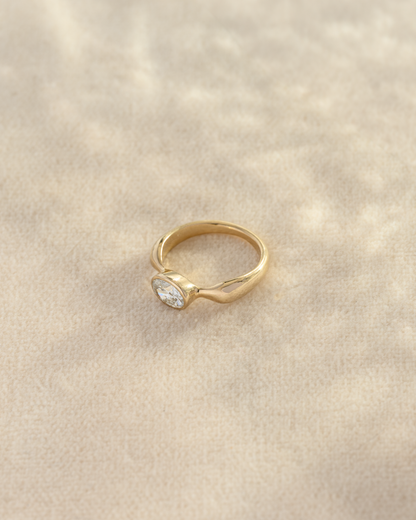Droplet Solitaire Ring