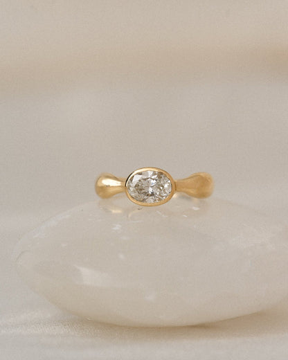 Droplet Solitaire Ring