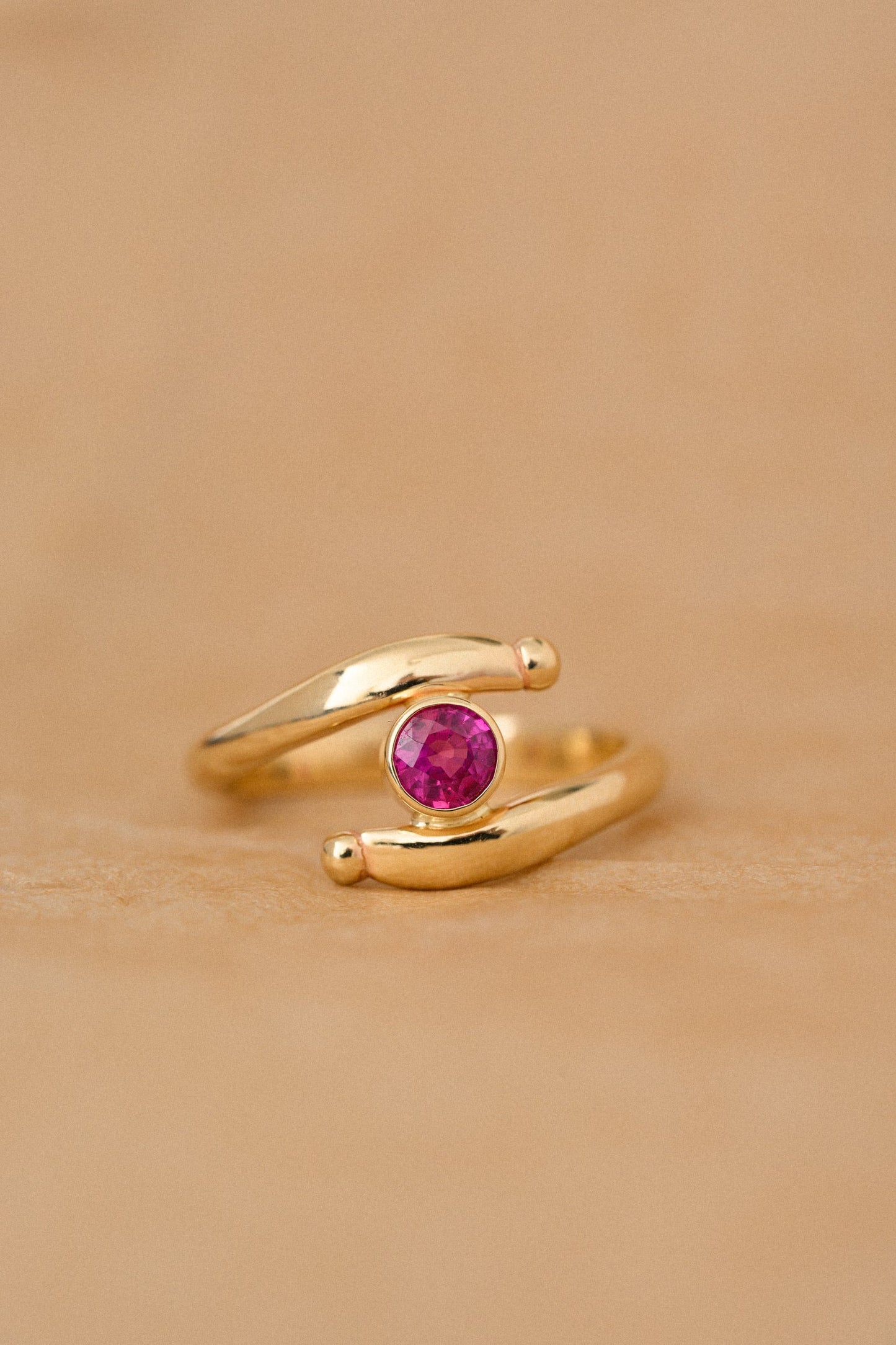 Loop Sapphire Ring | OOAK