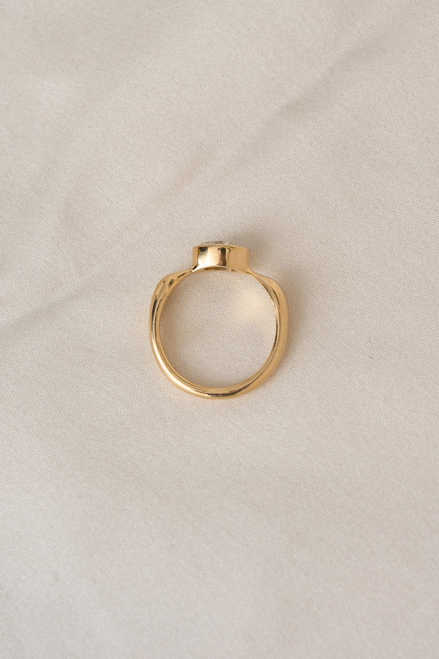 Droplet Solitaire Ring