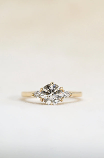 Octavia Ring