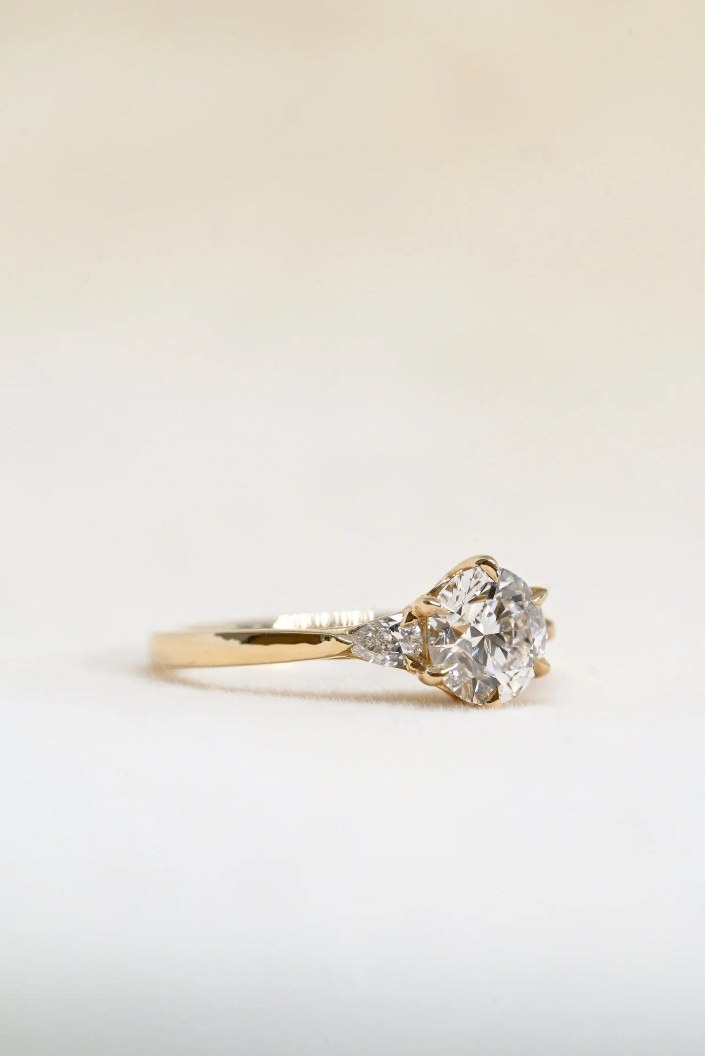 Octavia Ring
