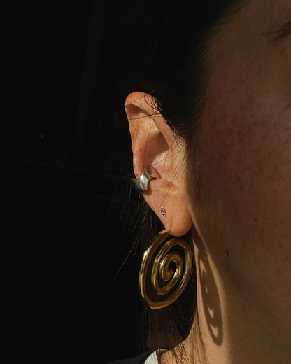 Wave Ear Cuff
