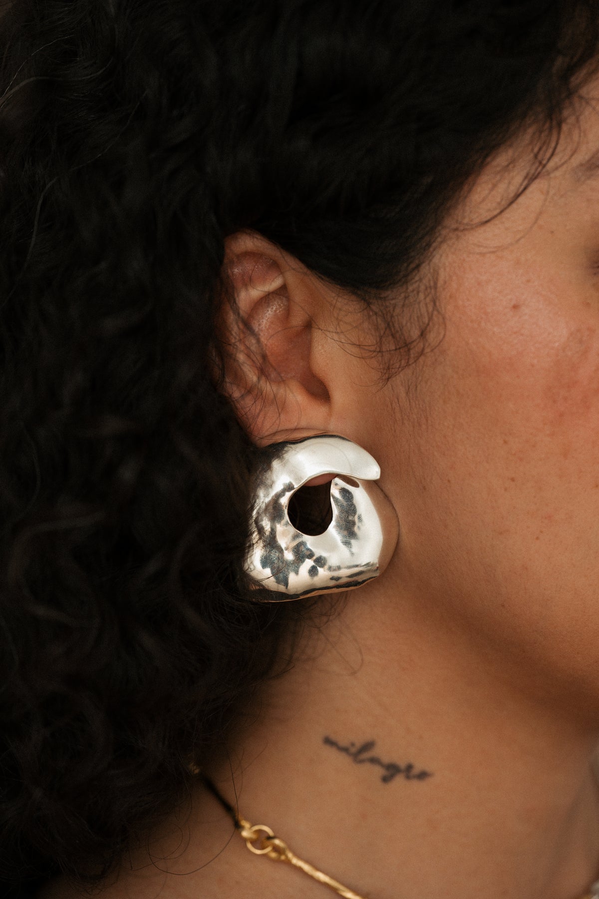 Concha Earrings