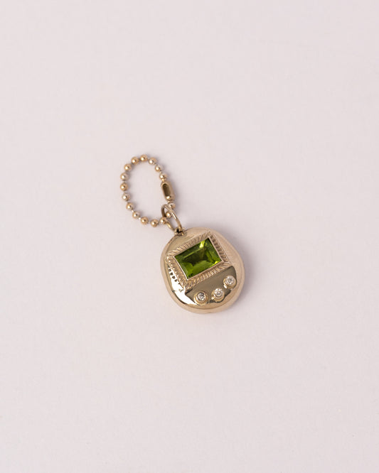 Gemagotchi Charm | Peridot & Diamond