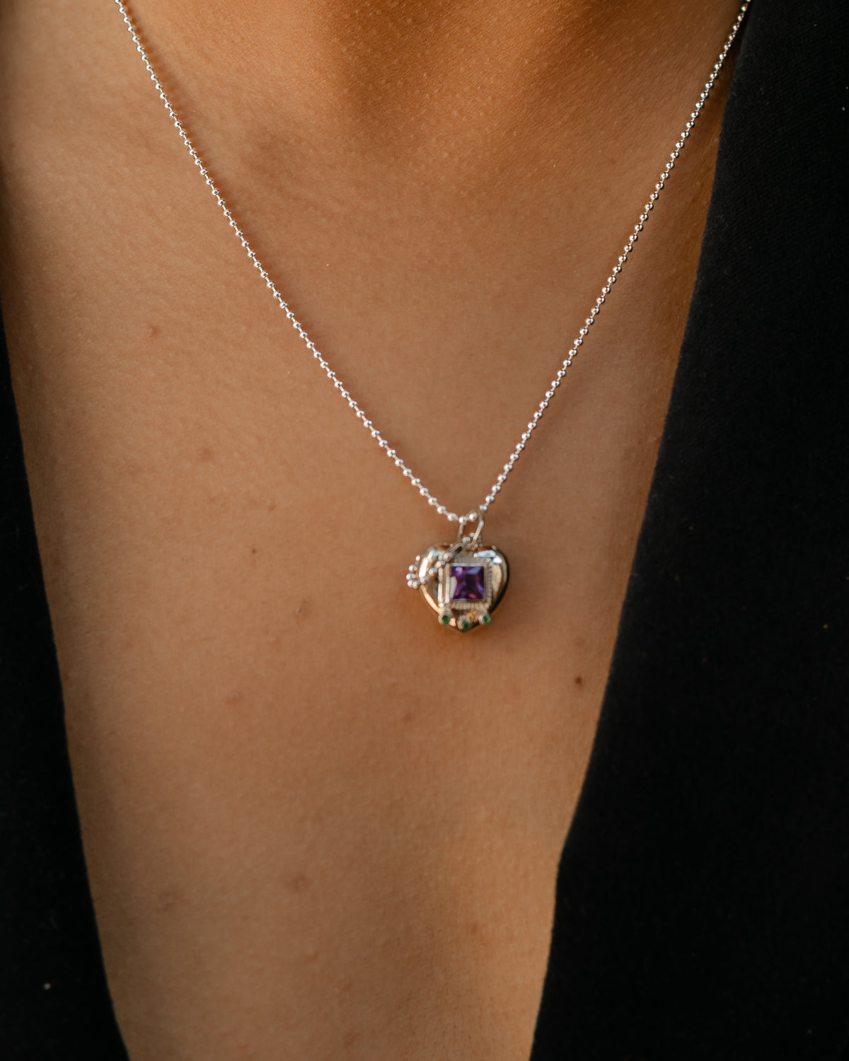 Gemagotchi Charm | Amethyst & Tsavorite