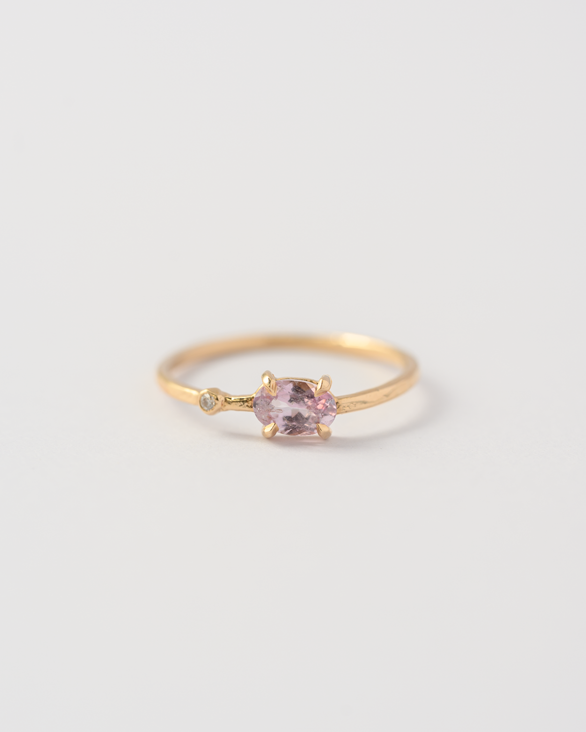 Wink Ring | Spinel & Diamond