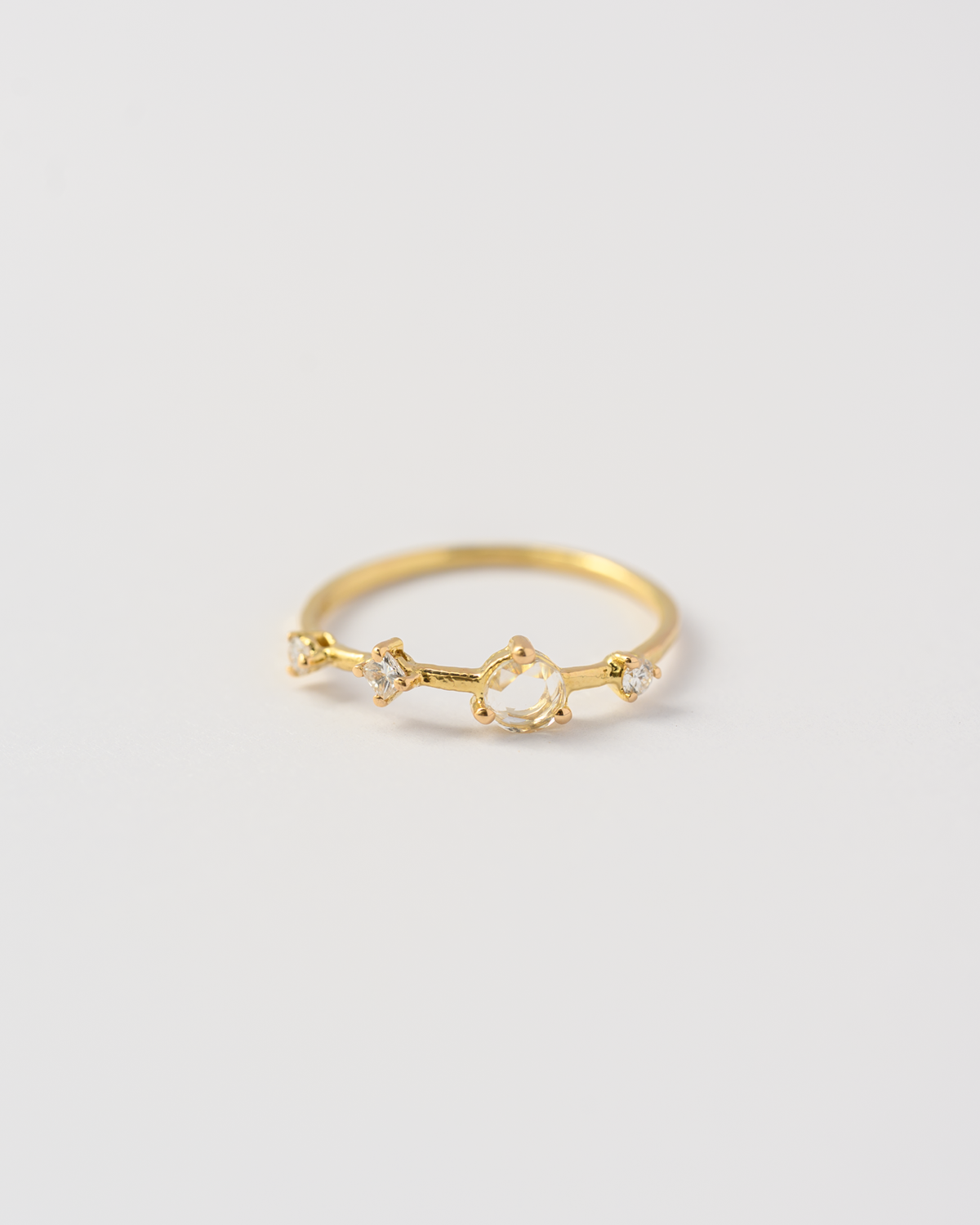 Dot Dash Ring | Diamond