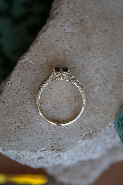 Ava Ring