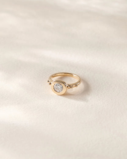 Kwai Moissanite Ring