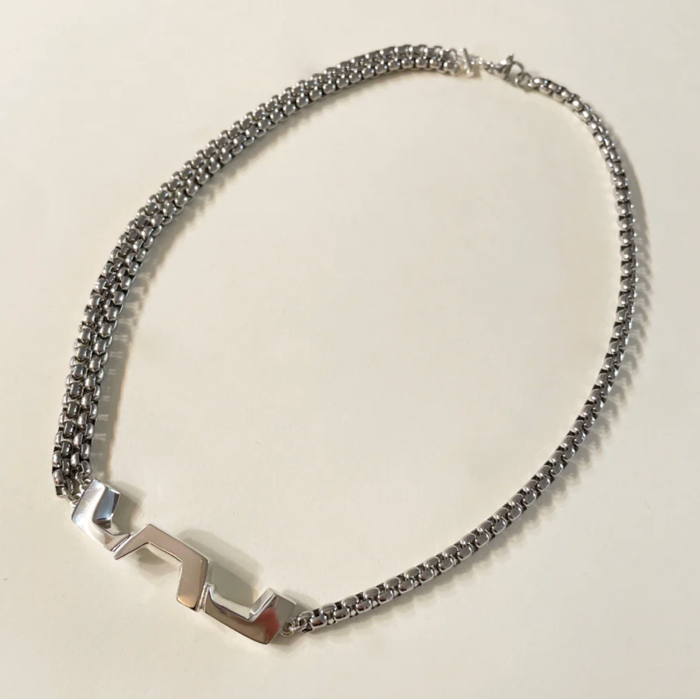 Equilibrium Choker