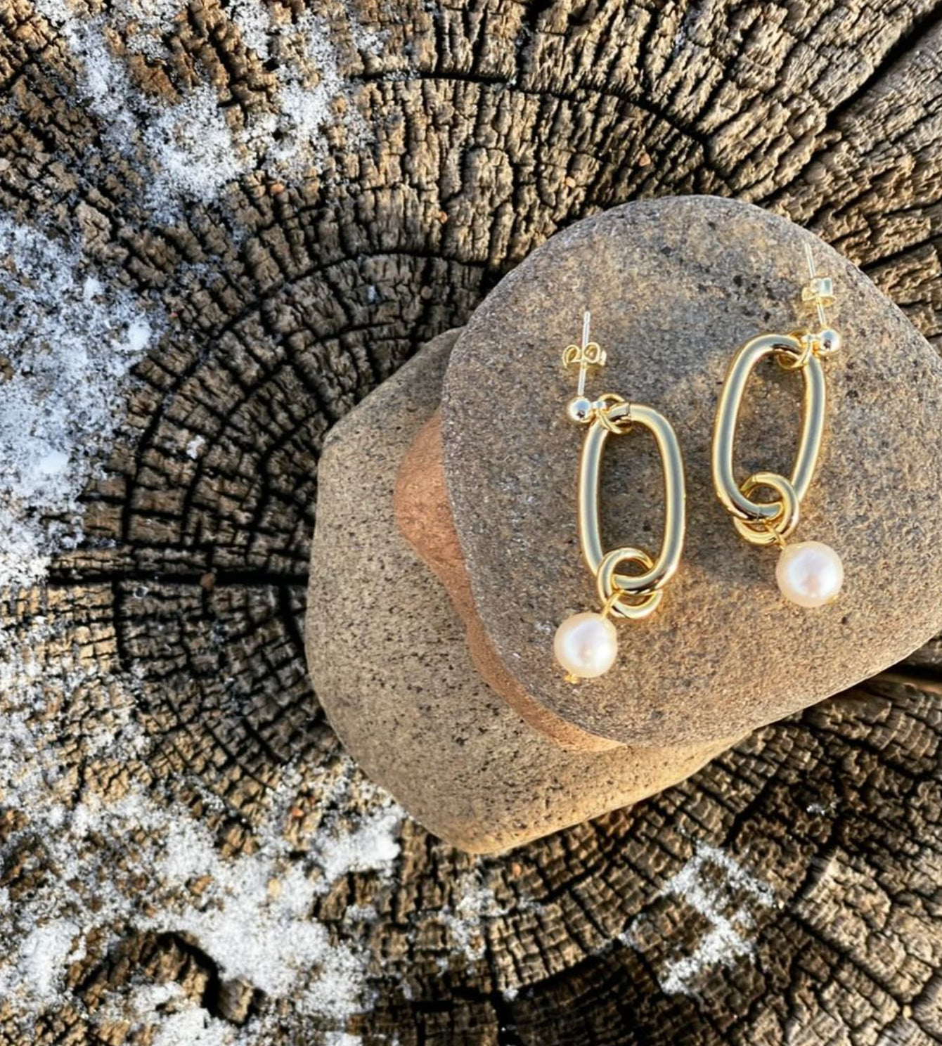 Bella Pearl Earrings