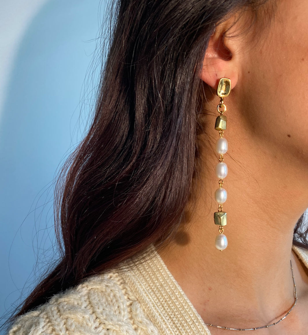 Flores Drop Earring