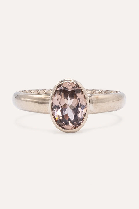 Nazia Ring